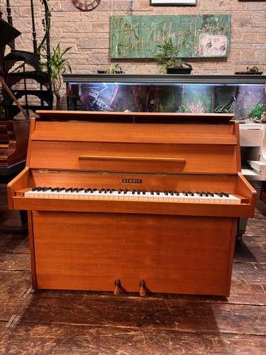 Kemble piano can - -,