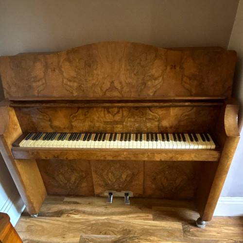 Upright piano keys pedals - upright, 88