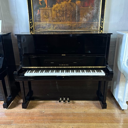 Yamaha upright piano black - yamaha,