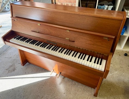 Lovely modern practical - lovely,
