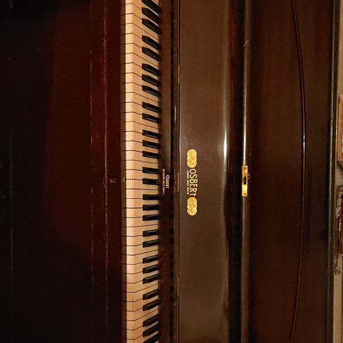 Osbert upright piano - piano, 88-key