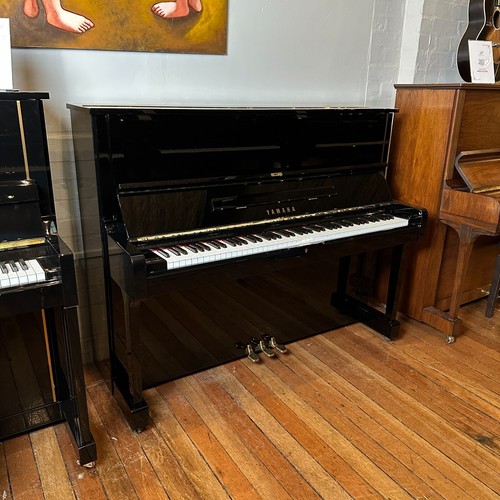 Yamaha upright piano - yamaha, black